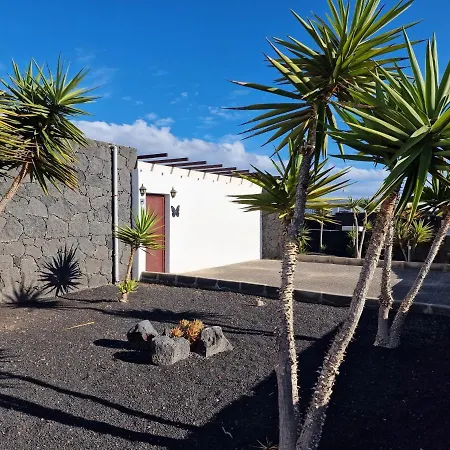Georgiana - 4 Bed Property With Private Pool Playa Blanca (Lanzarote)
