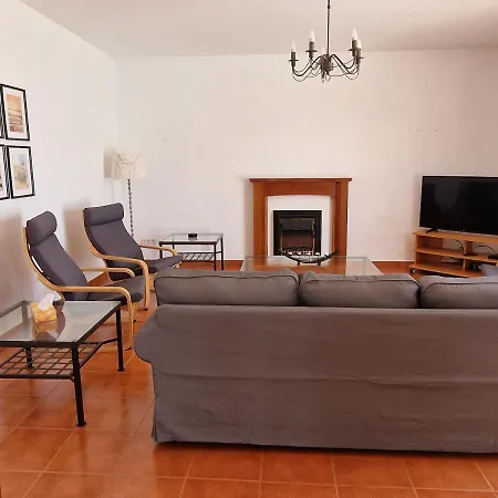Georgiana - 4 Bed Property With Private Pool